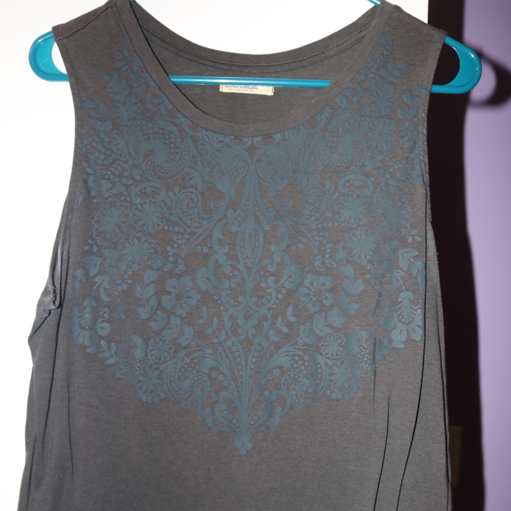 Grey tank top